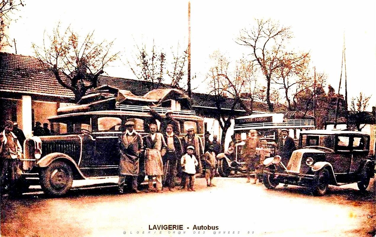 1332- Lavigerie - Autobus.jpg